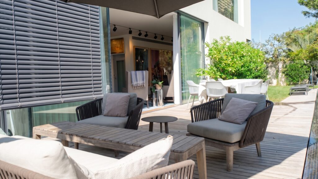 Hakidma 51 Herzliya — terrasse