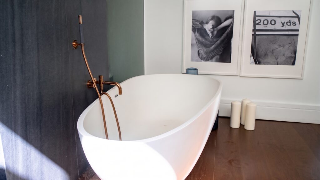 Hakidma 51 Herzliya — salle de bain