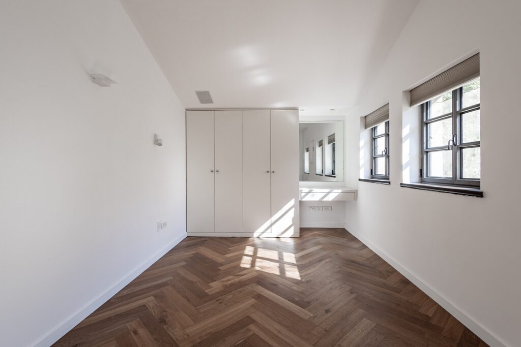 p-1570285267-Villa (Modiin-11) by Asher Davidson (27.10.25)-24 (1).jpg