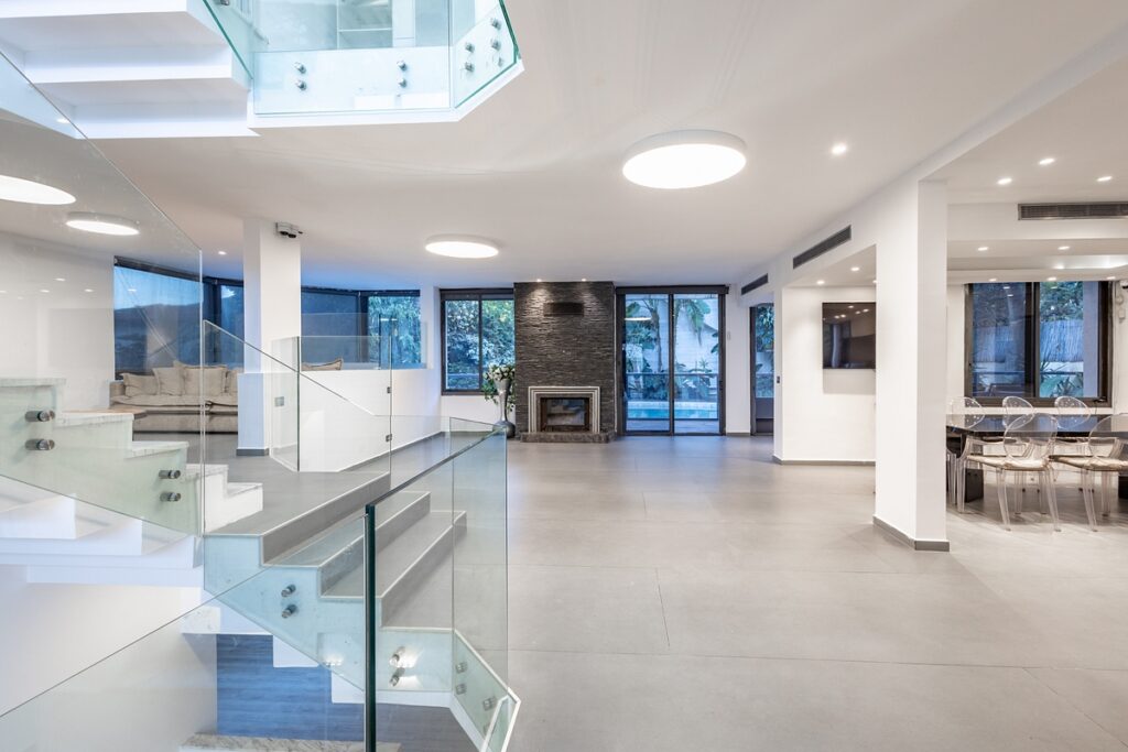 p-274324291826-Villa (GaleiTchelet-9) by Asher Davidson (27.10.25)-9.jpg